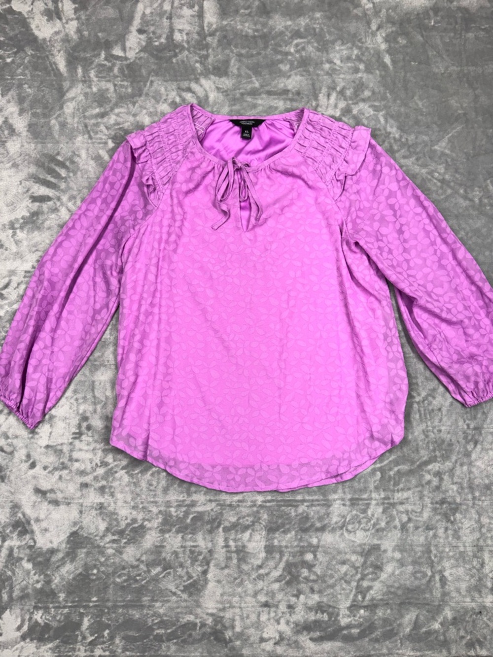 Simply Vera Vera Wang Lavender Ruffle sleeve Blouse